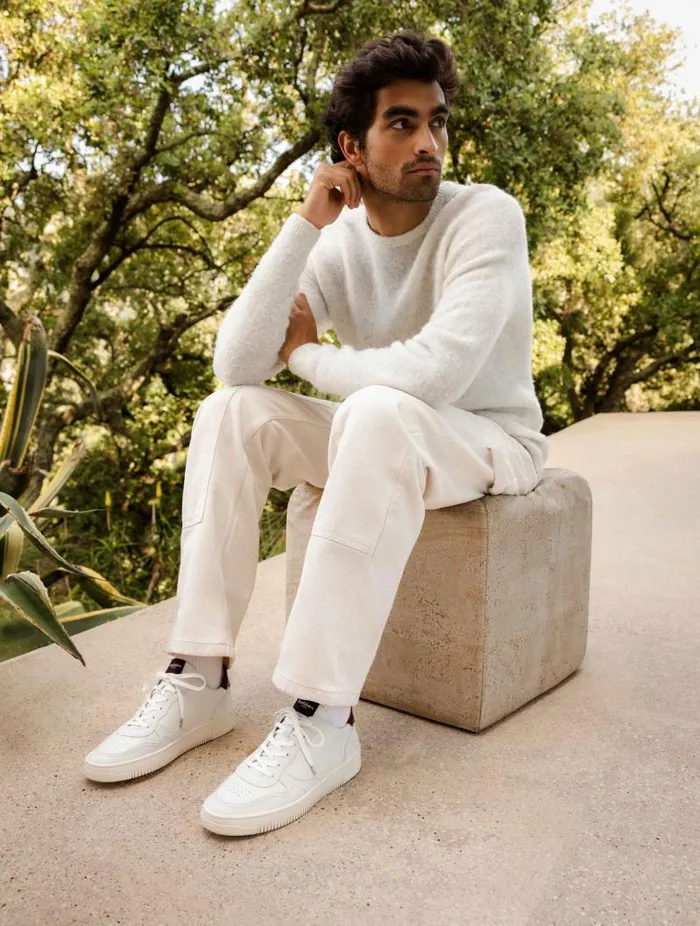 Men Sneakers Bobbies Travis Off White and Turkish Coffee Men Sneakers Bobbies Travis Off White and Turkish Coffee