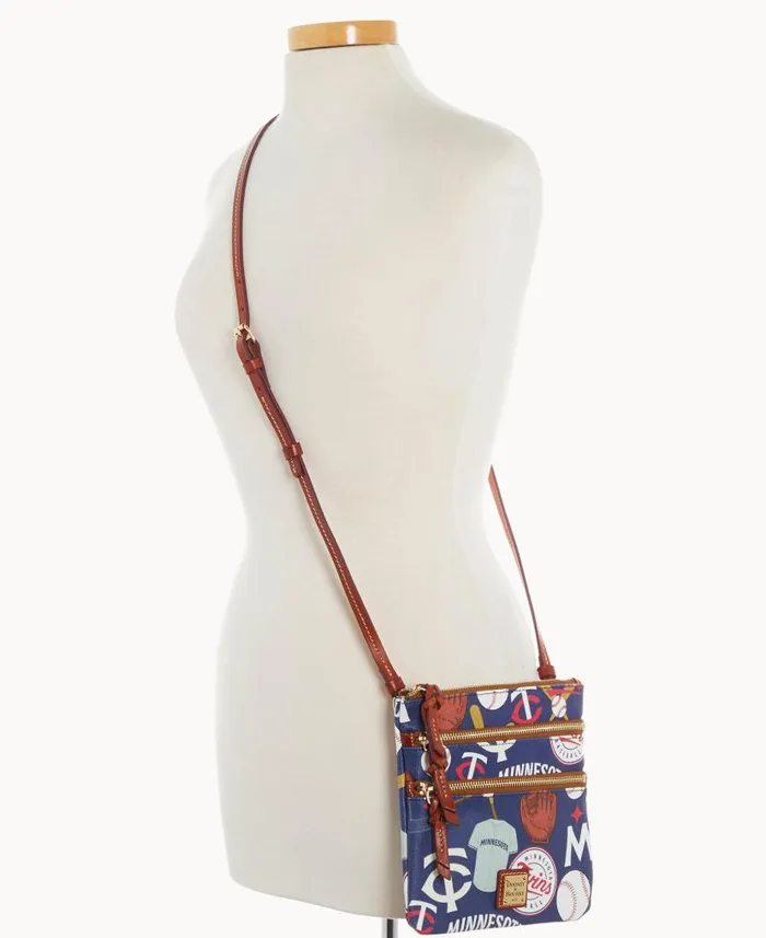 MLB Twins N S Triple Zip Crossbody Twins Woman Dooney and Bourke Crossbodies MLB Twins N S Triple Zip Crossbody Twins Woman Dooney and Bourke Crossbodies