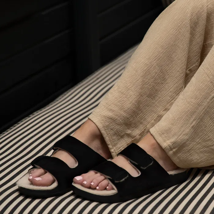 Reef Sandals Ojai Two Bar Cozy Raven 8211 Women