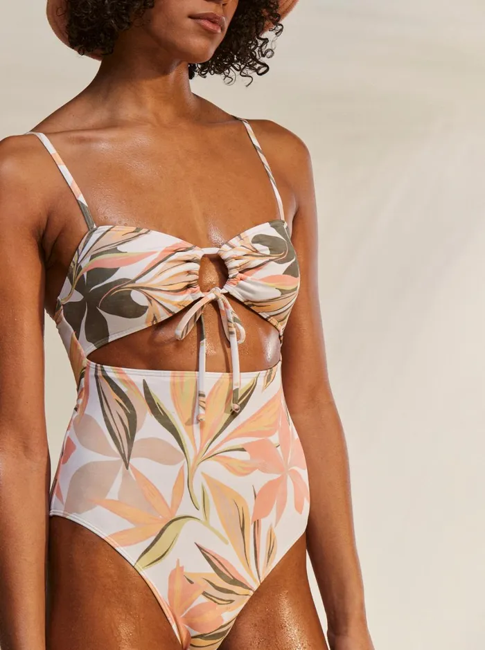 Roxy One Pieces Printed Beach Classics OnePiece Swimsuit Bright White Subtly Salty Flat 8211 Women